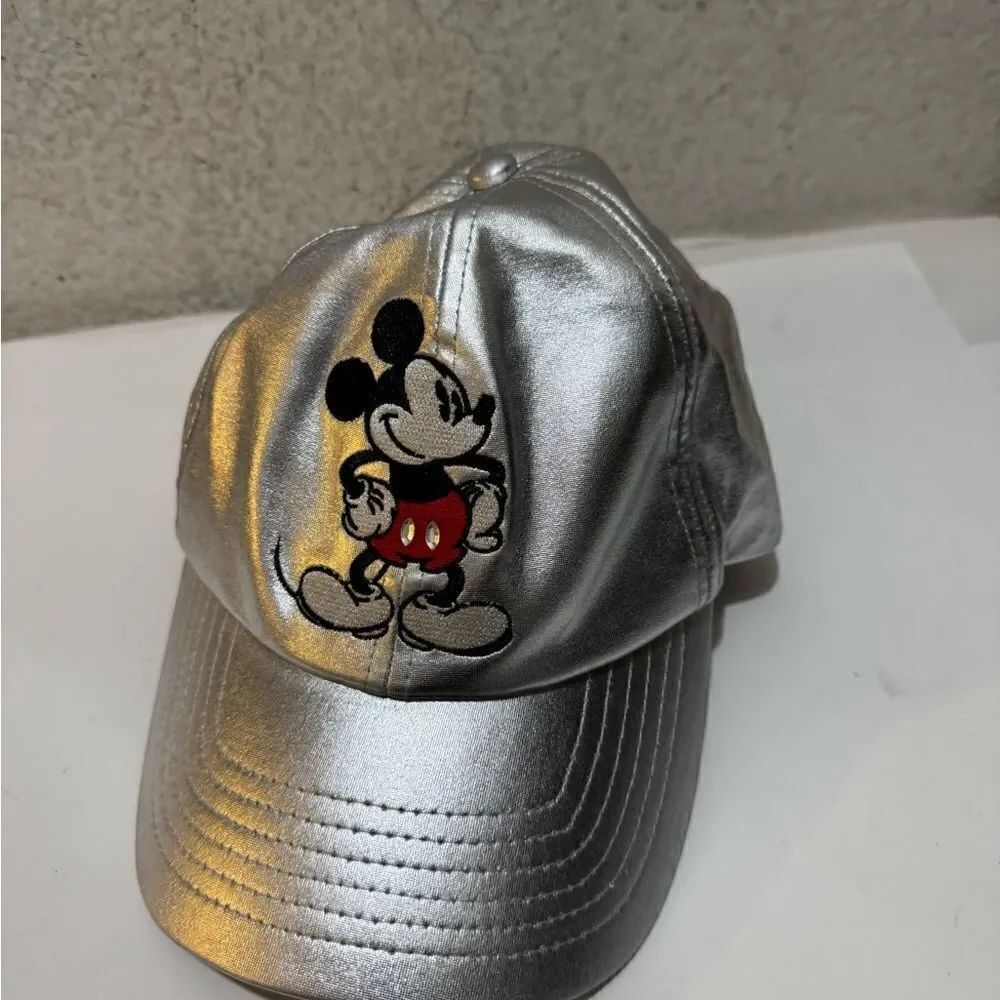 Silver Mickey Hat - Picture 2 of 7